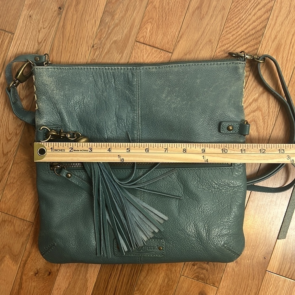 Lucky Brand Teal Leather Foldover Crossbody Hobo Bag Boho Fringe Distressed - Picture 14 of 15